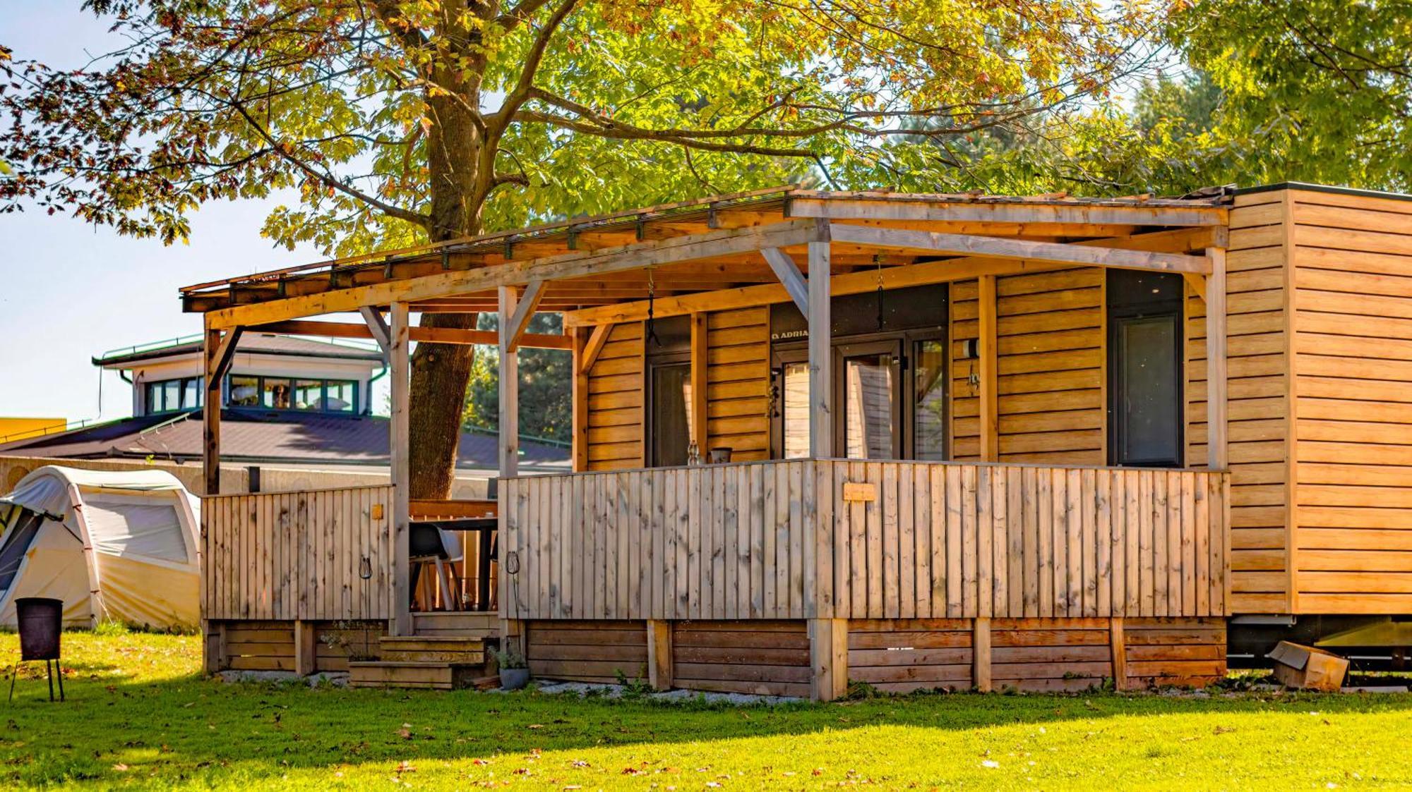 Camp Velenje Hotel Екстериор снимка