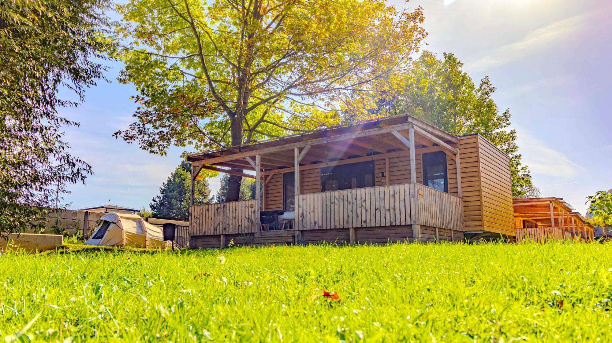 Camp Velenje Hotel Екстериор снимка