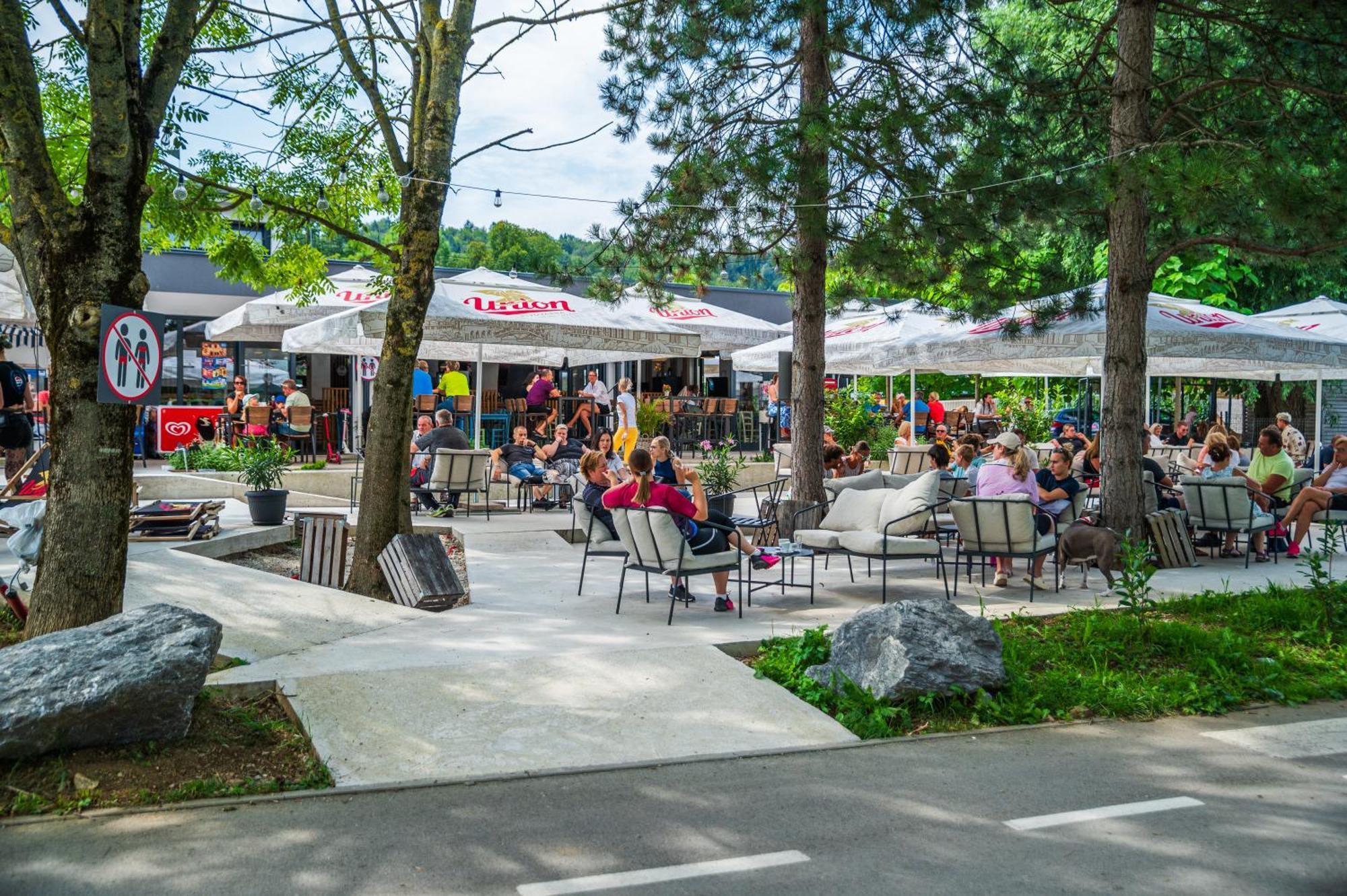 Camp Velenje Hotel Екстериор снимка