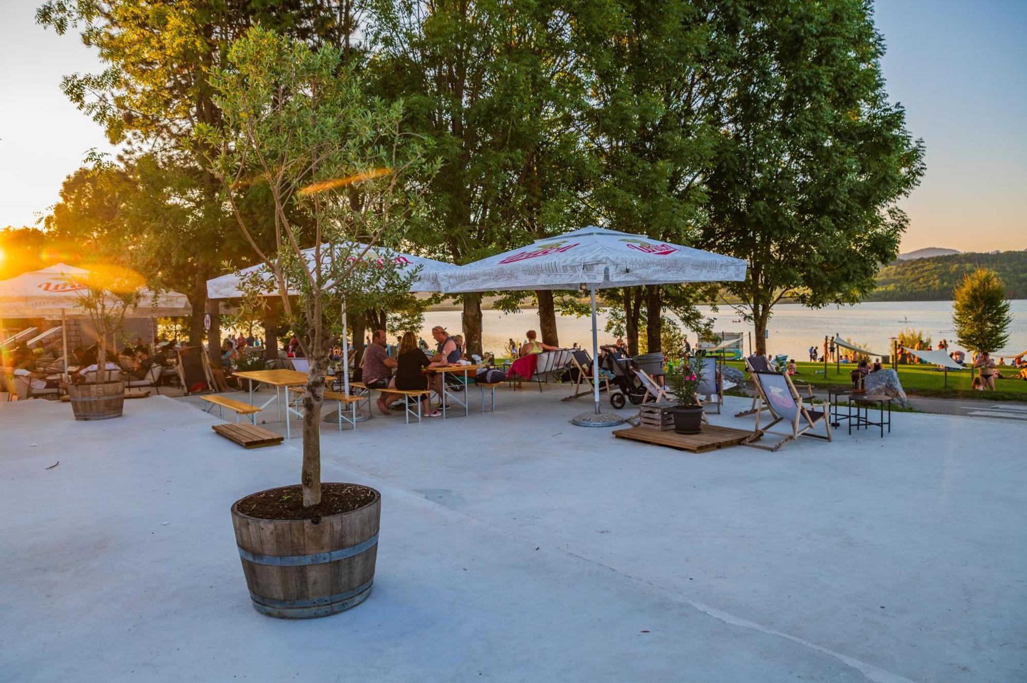 Camp Velenje Hotel Екстериор снимка
