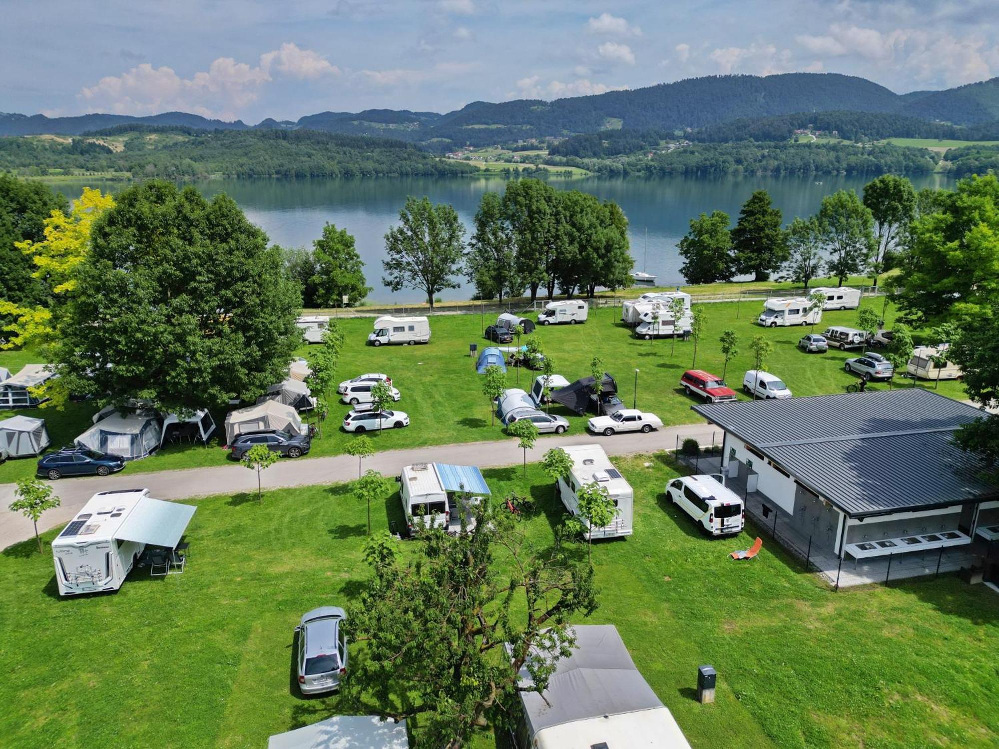 Camp Velenje Hotel Екстериор снимка