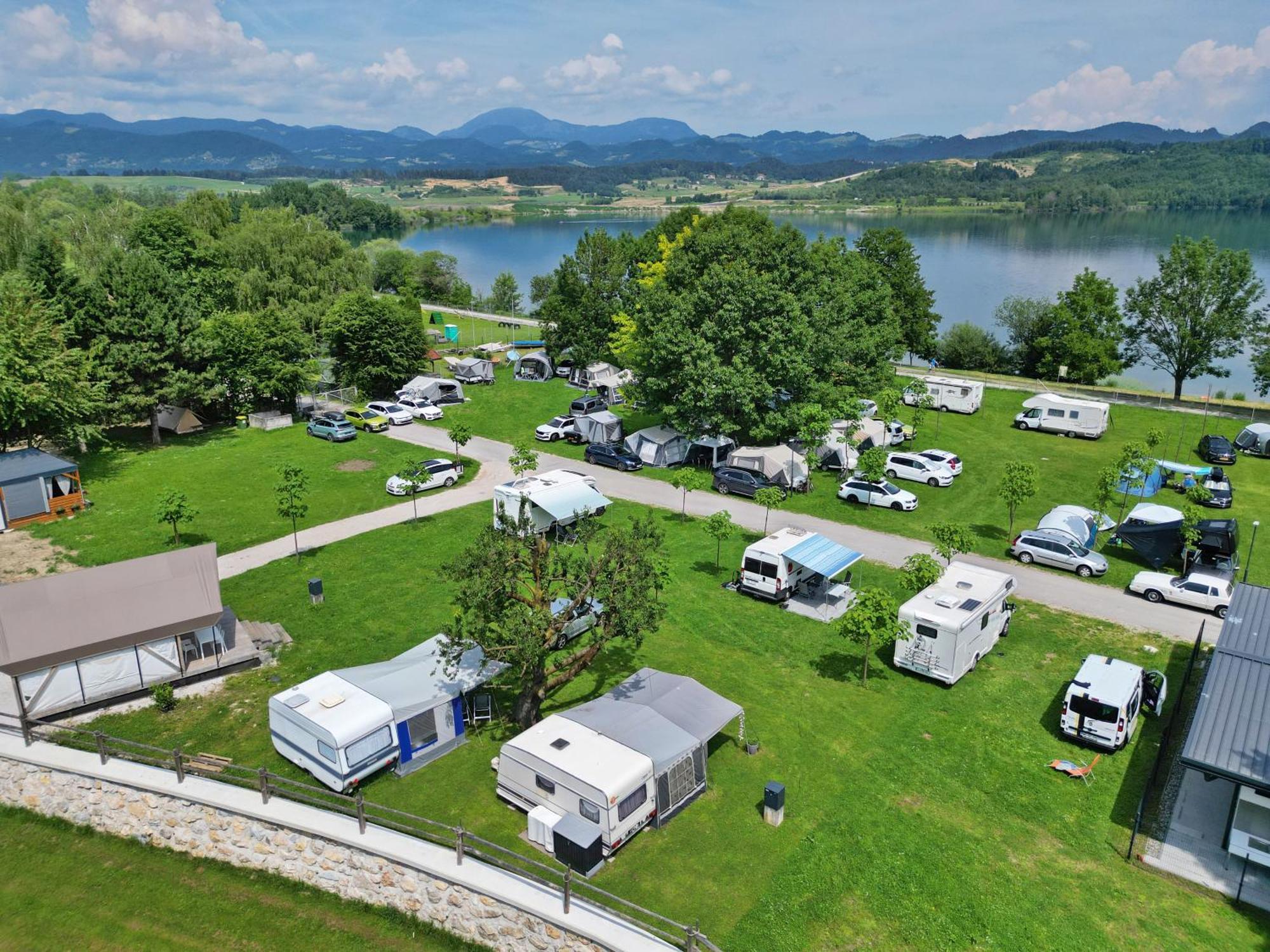 Camp Velenje Hotel Екстериор снимка